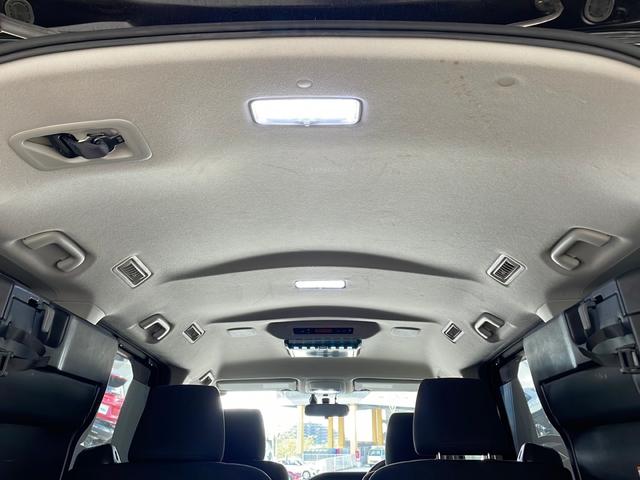 ヴォクシー ハイブリッドV ・寒冷地仕様・社外ナビ・社外フリップダウンモニター・フルセグ・両側パワースライドドア・社外前ドライブレコーダー・置くだけ充電・バックカメラ・LEDライト・ETC・DVD・社外エアロ・クルコン・フォグ(61枚目)