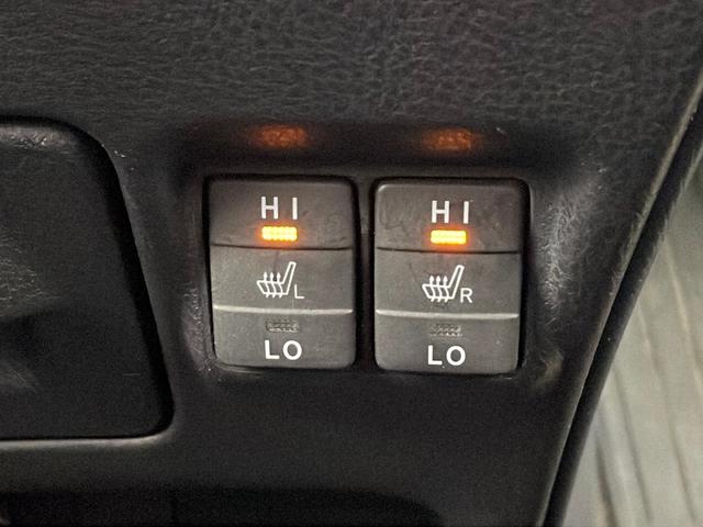 ヴォクシー ハイブリッドV ・寒冷地仕様・社外ナビ・社外フリップダウンモニター・フルセグ・両側パワースライドドア・社外前ドライブレコーダー・置くだけ充電・バックカメラ・LEDライト・ETC・DVD・社外エアロ・クルコン・フォグ(71枚目)