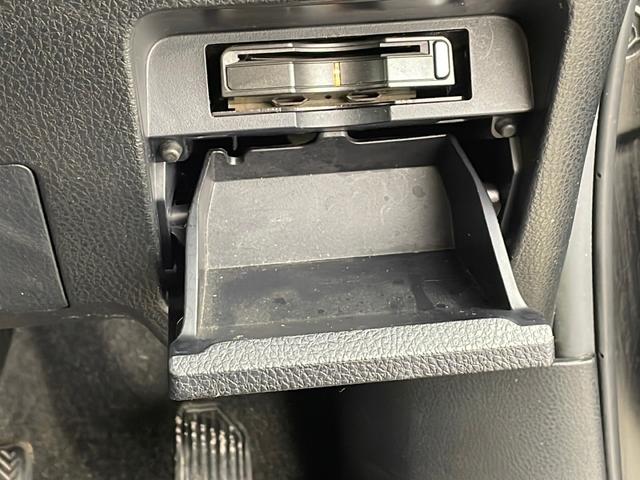 ヴォクシー ハイブリッドV ・寒冷地仕様・社外ナビ・社外フリップダウンモニター・フルセグ・両側パワースライドドア・社外前ドライブレコーダー・置くだけ充電・バックカメラ・LEDライト・ETC・DVD・社外エアロ・クルコン・フォグ(78枚目)