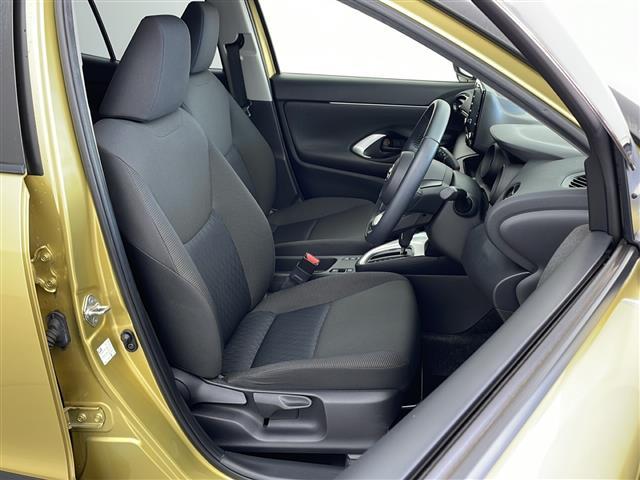 ヤリスクロス ハイブリッドG ワンオーナー車 純正8インチディスプレイオーディオ バックカメラ トヨタセーフティセンス ブラインドスポットモニター 革巻きステアリング 純正アルミホイールタイヤ LEDヘッドライト スペアキー(9枚目)