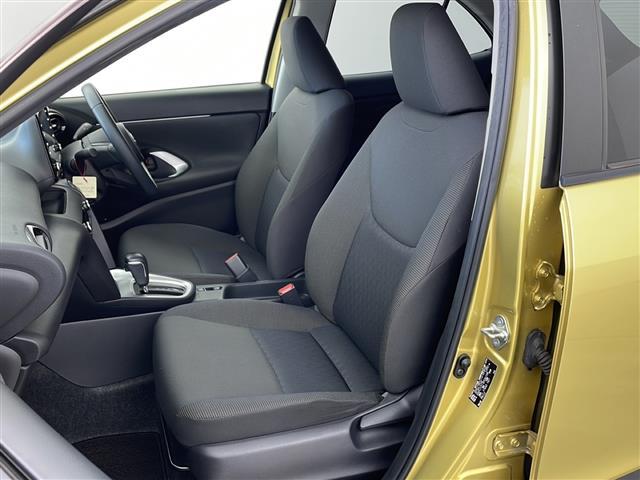 ヤリスクロス ハイブリッドG ワンオーナー車 純正8インチディスプレイオーディオ バックカメラ トヨタセーフティセンス ブラインドスポットモニター 革巻きステアリング 純正アルミホイールタイヤ LEDヘッドライト スペアキー(15枚目)