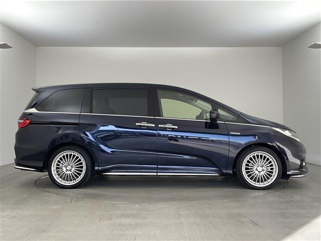 オデッセイハイブリッド ハイブリッドアブソルート・ＥＸホンダセンシング　純正インターナビ　純正フリップダウン　全方位カメラ　両側電動スライド　ＢＳＭ　衝突軽減　レーダークルーズコントロール　ハーフレザー　レーンキープ　社外１９インチＡＷ　ＬＥＤライト　ＥＴＣ　ＴＶ　ＢＴ（6枚目）