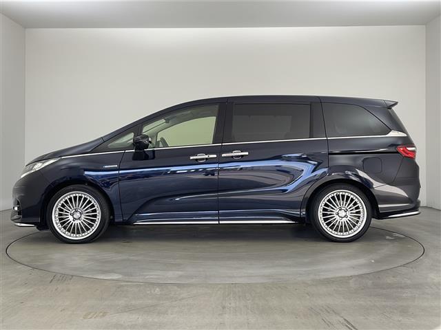 オデッセイハイブリッド ハイブリッドアブソルート・ＥＸホンダセンシング　純正インターナビ　純正フリップダウン　全方位カメラ　両側電動スライド　ＢＳＭ　衝突軽減　レーダークルーズコントロール　ハーフレザー　レーンキープ　社外１９インチＡＷ　ＬＥＤライト　ＥＴＣ　ＴＶ　ＢＴ（7枚目）