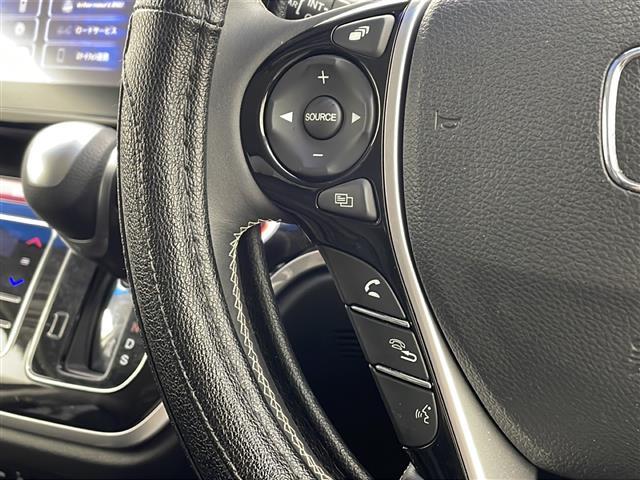 オデッセイハイブリッド ハイブリッドアブソルート・ＥＸホンダセンシング　純正インターナビ　純正フリップダウン　全方位カメラ　両側電動スライド　ＢＳＭ　衝突軽減　レーダークルーズコントロール　ハーフレザー　レーンキープ　社外１９インチＡＷ　ＬＥＤライト　ＥＴＣ　ＴＶ　ＢＴ（23枚目）