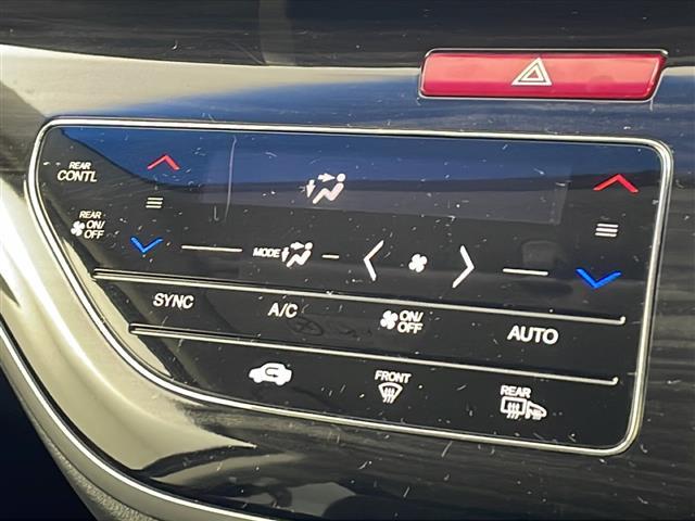 オデッセイハイブリッド ハイブリッドアブソルート・ＥＸホンダセンシング　純正インターナビ　純正フリップダウン　全方位カメラ　両側電動スライド　ＢＳＭ　衝突軽減　レーダークルーズコントロール　ハーフレザー　レーンキープ　社外１９インチＡＷ　ＬＥＤライト　ＥＴＣ　ＴＶ　ＢＴ（29枚目）