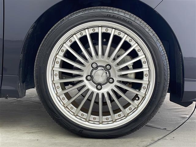 オデッセイハイブリッド ハイブリッドアブソルート・ＥＸホンダセンシング　純正インターナビ　純正フリップダウン　全方位カメラ　両側電動スライド　ＢＳＭ　衝突軽減　レーダークルーズコントロール　ハーフレザー　レーンキープ　社外１９インチＡＷ　ＬＥＤライト　ＥＴＣ　ＴＶ　ＢＴ（41枚目）