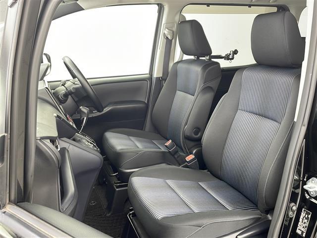 ヴォクシー ＺＳ　煌　純正ナビ　バックカメラ　両側パワースライドドア　純正ドラレコ　ＬＥＤヘッドライト　純正１６インチＡＷ　ビルトインＥＴＣ　フルセグＴＶ　ＢＴ　プッシュスタート　フォグランプ　オートライト　スマートキー（14枚目）