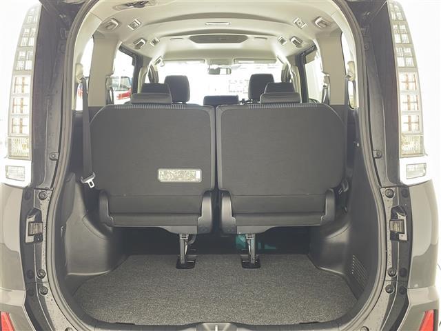 ヴォクシー ＺＳ　煌　純正ナビ　バックカメラ　両側パワースライドドア　純正ドラレコ　ＬＥＤヘッドライト　純正１６インチＡＷ　ビルトインＥＴＣ　フルセグＴＶ　ＢＴ　プッシュスタート　フォグランプ　オートライト　スマートキー（18枚目）