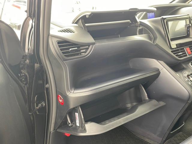 ヴォクシー ＺＳ　煌　純正ナビ　バックカメラ　両側パワースライドドア　純正ドラレコ　ＬＥＤヘッドライト　純正１６インチＡＷ　ビルトインＥＴＣ　フルセグＴＶ　ＢＴ　プッシュスタート　フォグランプ　オートライト　スマートキー（76枚目）