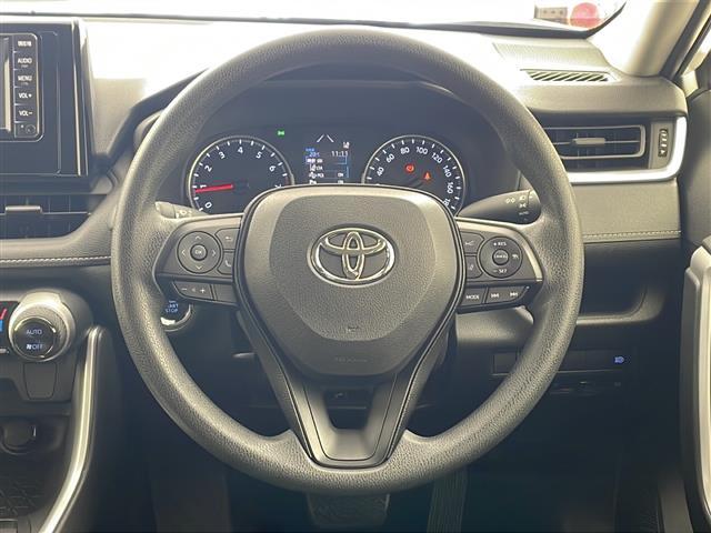 ＲＡＶ４ Ｘ　純正ナビ　フルセグ　ＢＴ　衝突軽減　ルーフレール　レーダークルーズ　キープレーン　クリアランスソナー　前後ドラレコ　ＬＥＤライト　ビルトインＥＴＣ　プッシュスタート　オートマチックハイビーム　ＴＶ（21枚目）