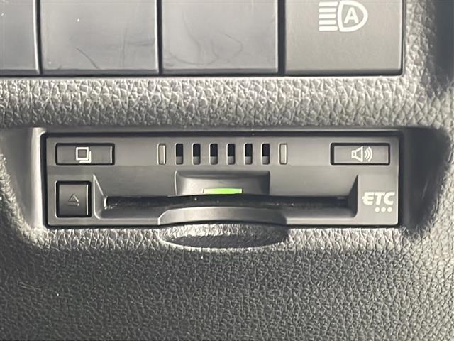 ＲＡＶ４ Ｘ　純正ナビ　フルセグ　ＢＴ　衝突軽減　ルーフレール　レーダークルーズ　キープレーン　クリアランスソナー　前後ドラレコ　ＬＥＤライト　ビルトインＥＴＣ　プッシュスタート　オートマチックハイビーム　ＴＶ（33枚目）