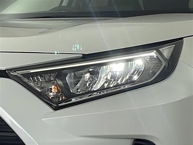 ＲＡＶ４ Ｘ　純正ナビ　フルセグ　ＢＴ　衝突軽減　ルーフレール　レーダークルーズ　キープレーン　クリアランスソナー　前後ドラレコ　ＬＥＤライト　ビルトインＥＴＣ　プッシュスタート　オートマチックハイビーム　ＴＶ（40枚目）