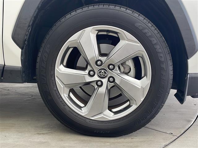 ＲＡＶ４ Ｘ　純正ナビ　フルセグ　ＢＴ　衝突軽減　ルーフレール　レーダークルーズ　キープレーン　クリアランスソナー　前後ドラレコ　ＬＥＤライト　ビルトインＥＴＣ　プッシュスタート　オートマチックハイビーム　ＴＶ（41枚目）