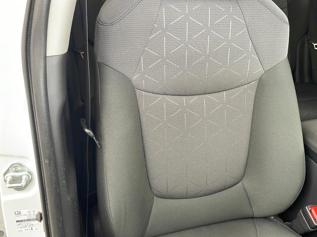 ＲＡＶ４ Ｘ　純正ナビ　フルセグ　ＢＴ　衝突軽減　ルーフレール　レーダークルーズ　キープレーン　クリアランスソナー　前後ドラレコ　ＬＥＤライト　ビルトインＥＴＣ　プッシュスタート　オートマチックハイビーム　ＴＶ（59枚目）