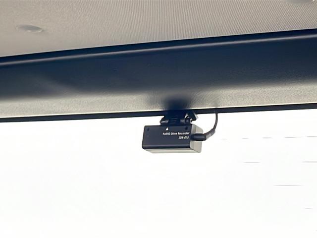 ＲＡＶ４ Ｘ　純正ナビ　フルセグ　ＢＴ　衝突軽減　ルーフレール　レーダークルーズ　キープレーン　クリアランスソナー　前後ドラレコ　ＬＥＤライト　ビルトインＥＴＣ　プッシュスタート　オートマチックハイビーム　ＴＶ（67枚目）