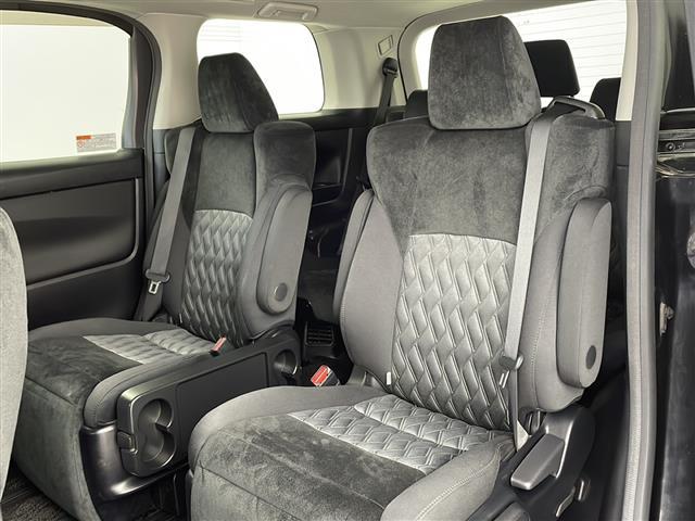 アルファード ２．５Ｓ　純正９型ナビ　フリップダウンモニター　バックカメラ　衝突軽減　レーダークルーズ　レーンキープ　クリアランスソナー　パワースライドドア　フルセグＴＶ　ＥＴＣ　ＬＥＤライト　スマートキー　プッシュスタート（16枚目）