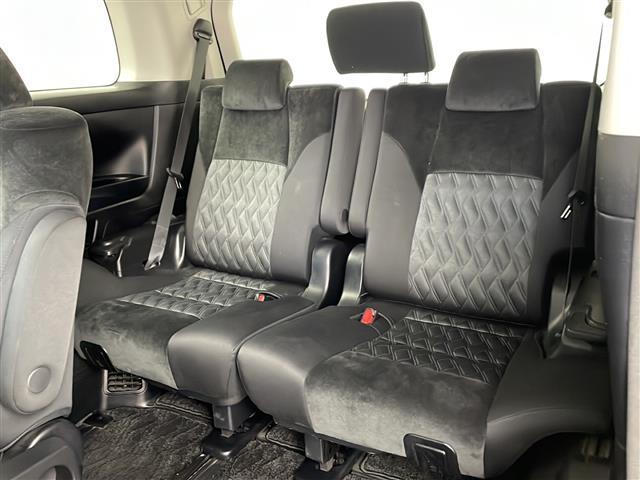 アルファード ２．５Ｓ　純正９型ナビ　フリップダウンモニター　バックカメラ　衝突軽減　レーダークルーズ　レーンキープ　クリアランスソナー　パワースライドドア　フルセグＴＶ　ＥＴＣ　ＬＥＤライト　スマートキー　プッシュスタート（17枚目）