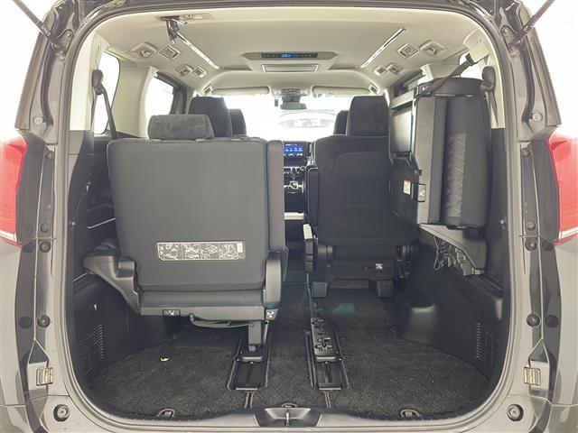 アルファード ２．５Ｓ　純正９型ナビ　フリップダウンモニター　バックカメラ　衝突軽減　レーダークルーズ　レーンキープ　クリアランスソナー　パワースライドドア　フルセグＴＶ　ＥＴＣ　ＬＥＤライト　スマートキー　プッシュスタート（19枚目）