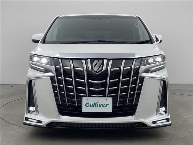 アルファード ２．５Ｓ　純正９型ナビ　フリップダウン　サンルーフ　ＺＥＵＳエアロ　ＺＥＵＳマフラー　バックカメラ　ローダウン　衝突軽減　レーダークルーズ　レーンキープ　両側電動スライド　ＰＣＳ　２０インチＡＷ　ドラレコＥＴＣ（4枚目）