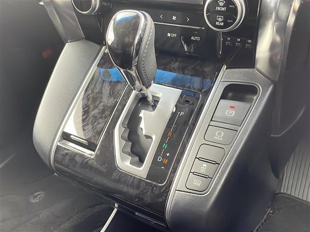 アルファード ２．５Ｓ　純正９型ナビ　フリップダウン　サンルーフ　ＺＥＵＳエアロ　ＺＥＵＳマフラー　バックカメラ　ローダウン　衝突軽減　レーダークルーズ　レーンキープ　両側電動スライド　ＰＣＳ　２０インチＡＷ　ドラレコＥＴＣ（31枚目）