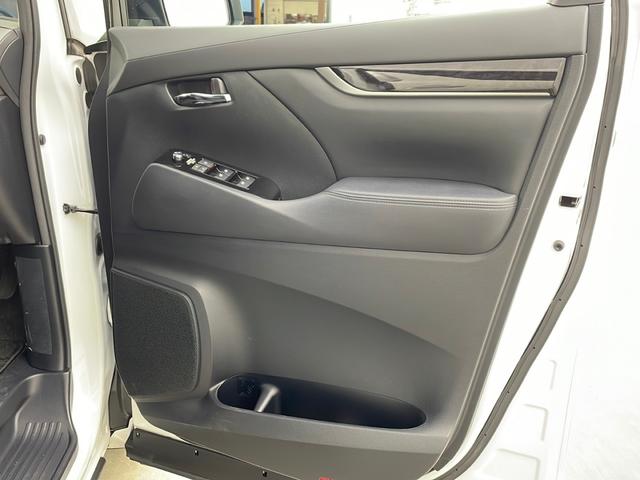 アルファード ２．５Ｓ　純正９型ナビ　フリップダウン　サンルーフ　ＺＥＵＳエアロ　ＺＥＵＳマフラー　バックカメラ　ローダウン　衝突軽減　レーダークルーズ　レーンキープ　両側電動スライド　ＰＣＳ　２０インチＡＷ　ドラレコＥＴＣ（74枚目）