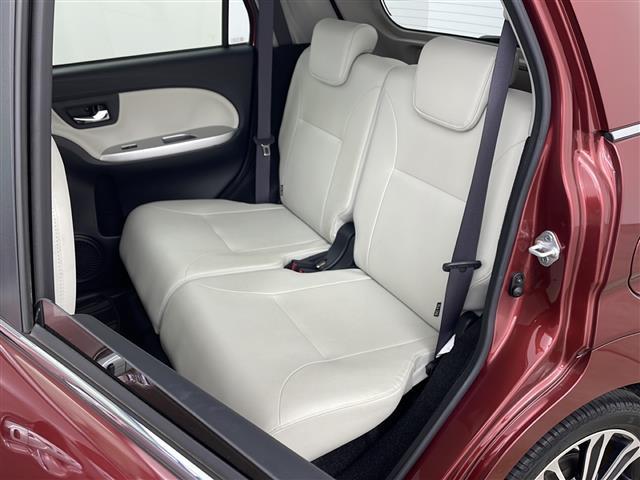 店頭在庫以外にも全国約４万台※の在庫から、ぴったりな１台をご提案します！※２０２３年１０月現在の在庫台数です。売約済の可能性があります。