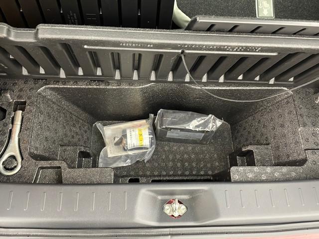 安心の全車保証付き！（※部分保証、国産車は納車後３ヶ月、輸入車は納車後１ヶ月の保証期間となります）。その他長期保証（有償）もご用意しております！※長期保証を付帯できる車両には条件がございます。