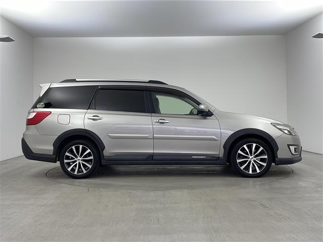 エクシーガクロスオーバー７ ２．５ｉアイサイト　社外メモリナビ　ＢＴ　ＣＤ　ＤＶＤ　ＵＳＢ　ｉＰｏｄ　フルセグテレビ　ビルトインＥＴＣ　ＳＤサーバー　クルーズコントロール追従あり　アイドリングストップ　横滑り防止装置　プリクラッシュ　社外ドラレコ（6枚目）