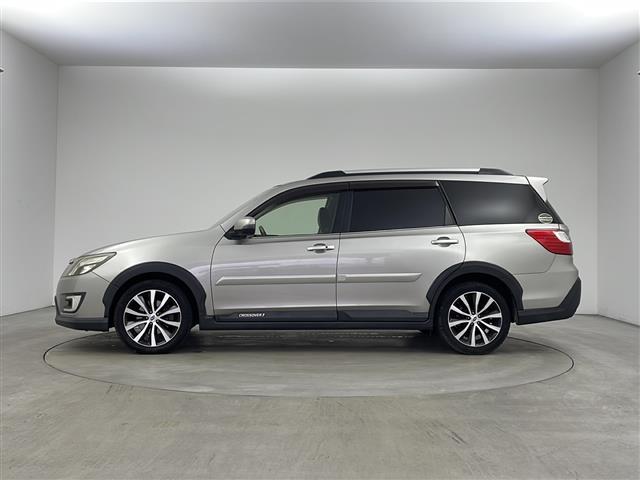 エクシーガクロスオーバー７ ２．５ｉアイサイト　社外メモリナビ　ＢＴ　ＣＤ　ＤＶＤ　ＵＳＢ　ｉＰｏｄ　フルセグテレビ　ビルトインＥＴＣ　ＳＤサーバー　クルーズコントロール追従あり　アイドリングストップ　横滑り防止装置　プリクラッシュ　社外ドラレコ（7枚目）