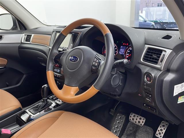 エクシーガクロスオーバー７ ２．５ｉアイサイト　社外メモリナビ　ＢＴ　ＣＤ　ＤＶＤ　ＵＳＢ　ｉＰｏｄ　フルセグテレビ　ビルトインＥＴＣ　ＳＤサーバー　クルーズコントロール追従あり　アイドリングストップ　横滑り防止装置　プリクラッシュ　社外ドラレコ（8枚目）