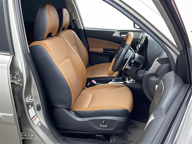 エクシーガクロスオーバー７ ２．５ｉアイサイト　社外メモリナビ　ＢＴ　ＣＤ　ＤＶＤ　ＵＳＢ　ｉＰｏｄ　フルセグテレビ　ビルトインＥＴＣ　ＳＤサーバー　クルーズコントロール追従あり　アイドリングストップ　横滑り防止装置　プリクラッシュ　社外ドラレコ（9枚目）