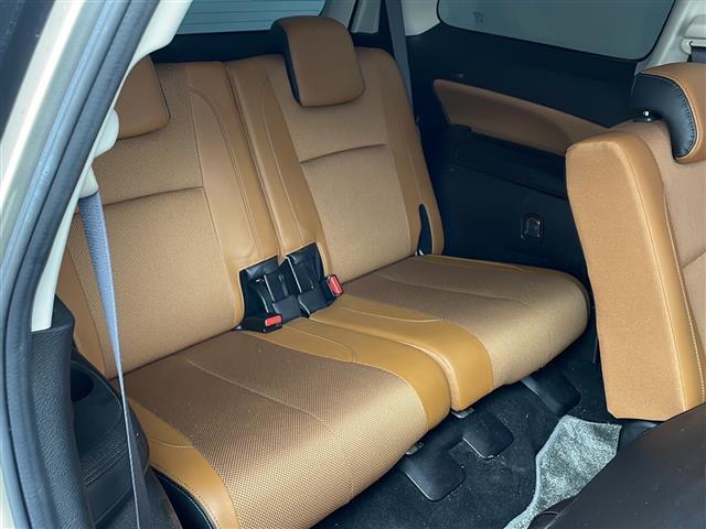 エクシーガクロスオーバー７ ２．５ｉアイサイト　社外メモリナビ　ＢＴ　ＣＤ　ＤＶＤ　ＵＳＢ　ｉＰｏｄ　フルセグテレビ　ビルトインＥＴＣ　ＳＤサーバー　クルーズコントロール追従あり　アイドリングストップ　横滑り防止装置　プリクラッシュ　社外ドラレコ（11枚目）