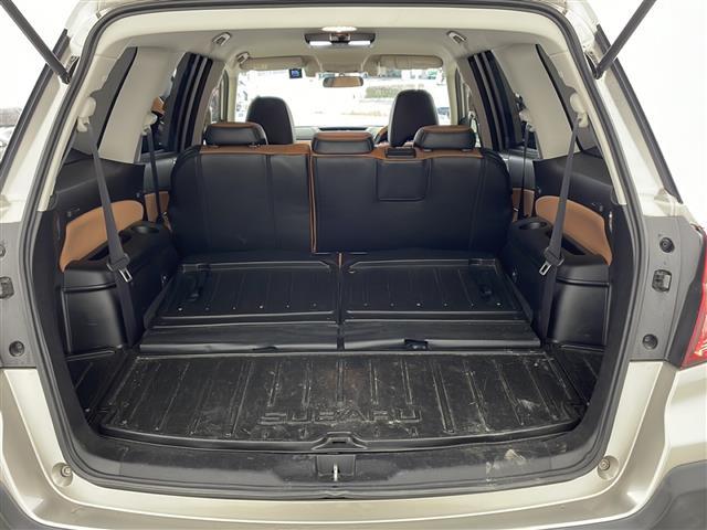 エクシーガクロスオーバー７ ２．５ｉアイサイト　社外メモリナビ　ＢＴ　ＣＤ　ＤＶＤ　ＵＳＢ　ｉＰｏｄ　フルセグテレビ　ビルトインＥＴＣ　ＳＤサーバー　クルーズコントロール追従あり　アイドリングストップ　横滑り防止装置　プリクラッシュ　社外ドラレコ（18枚目）