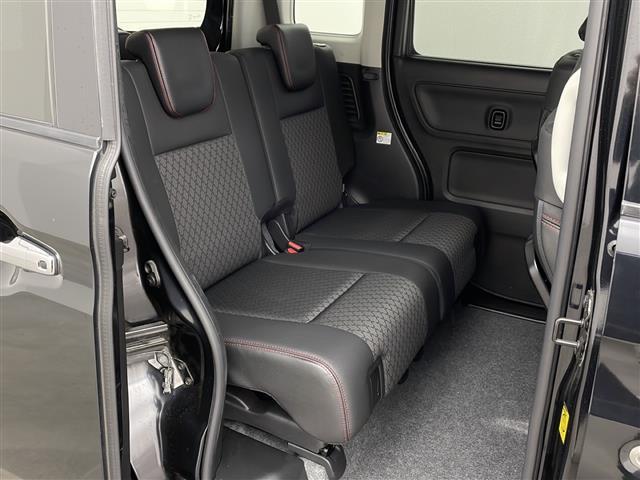 気になる車はすぐにお問い合わせください！画面右側の００６６から始まる無料ダイヤルからお問い合わせ下さい！専門スタッフがお車のご質問にお答えいたします！