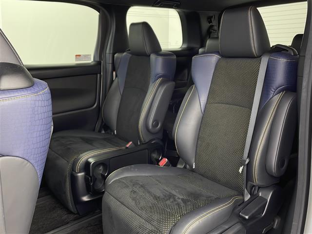 店頭販売もしておりますので、先に在庫が無くなってしまうこともございます。気になる車はまずはお問い合わせください！