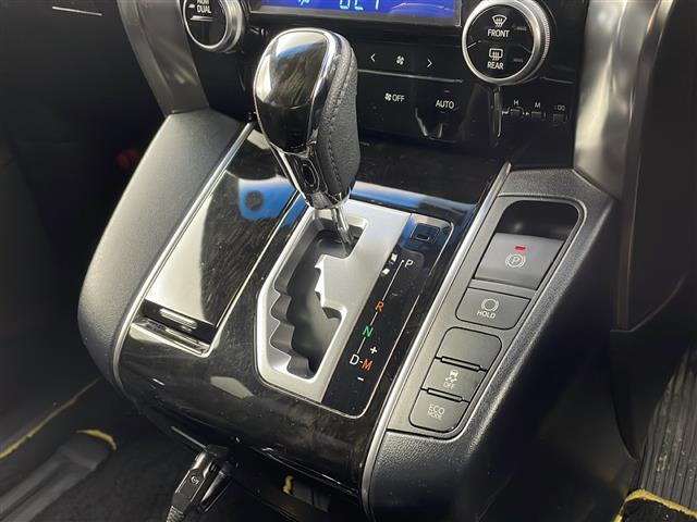 【シフト】シフトも操作しやすく快適なドライブを楽しんでいただけます♪