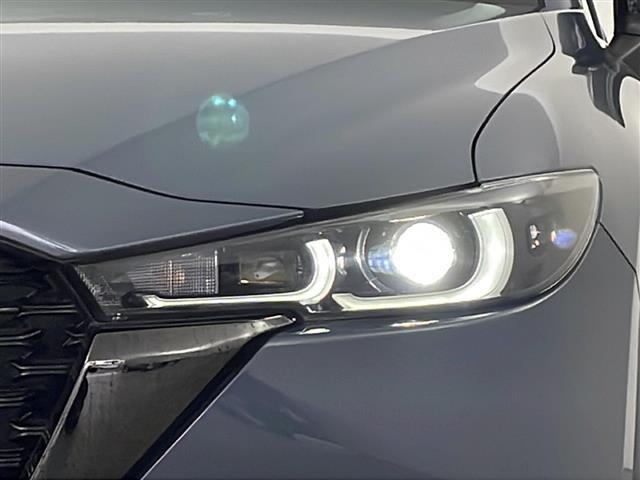 ヘッドライト専用ガラスコーティング『ヘッドライトコート』はガラス被膜で黄ばみなどの表面劣化の予防や発止効果で汚れの付着を抑制する効果が期待できます。