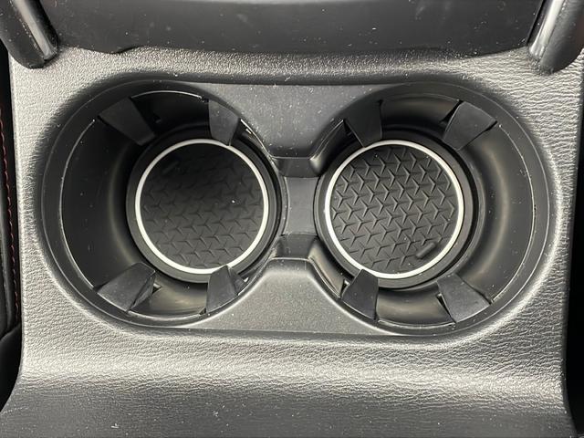 店頭在庫以外にも全国約４万台※の在庫から、ぴったりな１台をご提案します！※２０２３年１０月現在の在庫台数です。売約済の可能性があります。