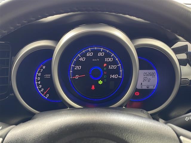 Ｎ－ＢＯＸカスタム Ｇ・ターボパッケージ　社外７インチナビ　バックカメラ　クルーズコントロール　横滑り防止装置　両側パワースライドドア　ステアリングスイッチ　パドルシフト　フロアマット　ＨＩＤオートライト　純正１５インチアルミホイールタイヤ（16枚目）