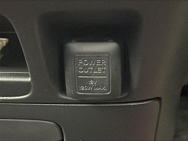 Ｎ－ＢＯＸカスタム Ｇ・ターボパッケージ　社外７インチナビ　バックカメラ　クルーズコントロール　横滑り防止装置　両側パワースライドドア　ステアリングスイッチ　パドルシフト　フロアマット　ＨＩＤオートライト　純正１５インチアルミホイールタイヤ（33枚目）