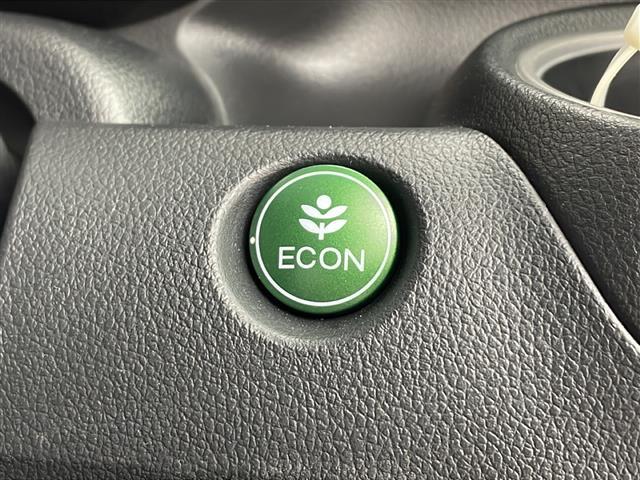 Ｎ－ＢＯＸカスタム Ｇ・ターボパッケージ　社外７インチナビ　バックカメラ　クルーズコントロール　横滑り防止装置　両側パワースライドドア　ステアリングスイッチ　パドルシフト　フロアマット　ＨＩＤオートライト　純正１５インチアルミホイールタイヤ（35枚目）