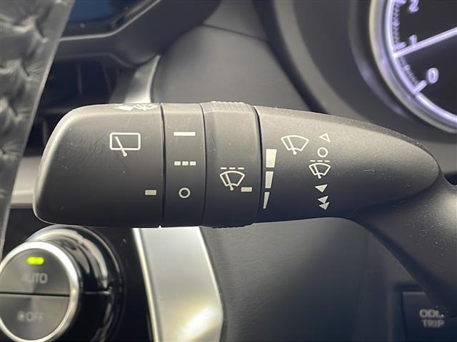 ハリアー S ・バックカメラ・前方ドライブレコーダー・電子パーキングブレーキ・オートホールド・ETC・MTモード付AT・革巻ステアリング・ステアリングスイッチ・プッシュスタート・スマートキー・電動格納ミラー(17枚目)