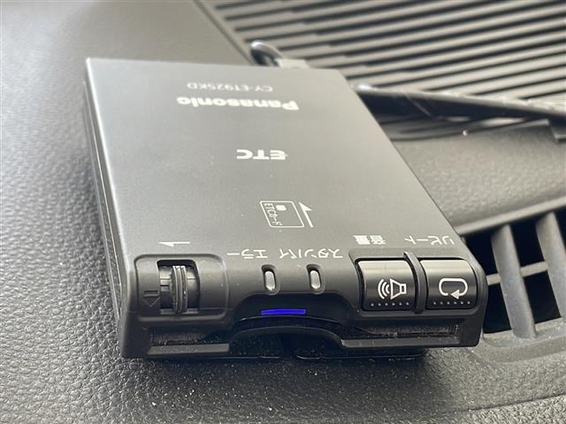 ハリアー S ・バックカメラ・前方ドライブレコーダー・電子パーキングブレーキ・オートホールド・ETC・MTモード付AT・革巻ステアリング・ステアリングスイッチ・プッシュスタート・スマートキー・電動格納ミラー(28枚目)