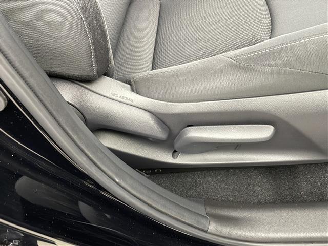 ハリアー S ・バックカメラ・前方ドライブレコーダー・電子パーキングブレーキ・オートホールド・ETC・MTモード付AT・革巻ステアリング・ステアリングスイッチ・プッシュスタート・スマートキー・電動格納ミラー(34枚目)