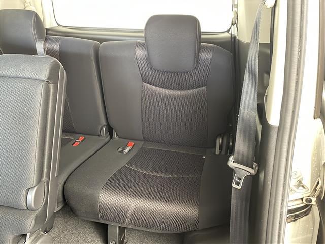 セレナ ハイウェイスター　Ｊパッケージ　純正ナビ　ＴＶ　バックカメラ　ビルトインＥＴＣ　両側パワースライドドア　クルーズコントロール　キセノンヘッドライト　オートライト　フォグランプ　デュアルエアコン　インテリジェントキー　プッシュスタート（15枚目）