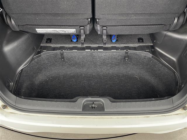 セレナ ハイウェイスター　Ｊパッケージ　純正ナビ　ＴＶ　バックカメラ　ビルトインＥＴＣ　両側パワースライドドア　クルーズコントロール　キセノンヘッドライト　オートライト　フォグランプ　デュアルエアコン　インテリジェントキー　プッシュスタート（35枚目）