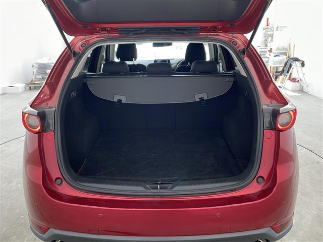 ＣＸ－５ ＸＤ　プロアクティブ　純正ナビ　ＴＶ　ＥＴＣ　バックカメラ　衝突軽減軽減ブレーキ　レーンキープアシストシステム　ブラインドスポットモニタリング　レーダークルーズコントロール　ヘッドアップディスプレイ　シートヒーター　ＬＥＤ（16枚目）