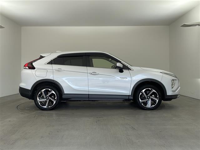 エクリプスクロスＰＨＥＶ Ｇ　社外ナビ・ＥＴＣ・前後ドラレコ・レーダークルーズコントロール・ＨＵＤ・車線逸脱警報・衝突軽減ブレーキ・ＬＥＤオートライト・オートハイビーム・ステアリングヒーター・純正１８インチアルミ・コーナーセンサー（7枚目）