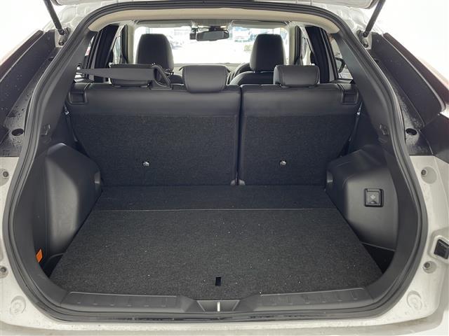 エクリプスクロスＰＨＥＶ Ｇ　社外ナビ・ＥＴＣ・前後ドラレコ・レーダークルーズコントロール・ＨＵＤ・車線逸脱警報・衝突軽減ブレーキ・ＬＥＤオートライト・オートハイビーム・ステアリングヒーター・純正１８インチアルミ・コーナーセンサー（13枚目）