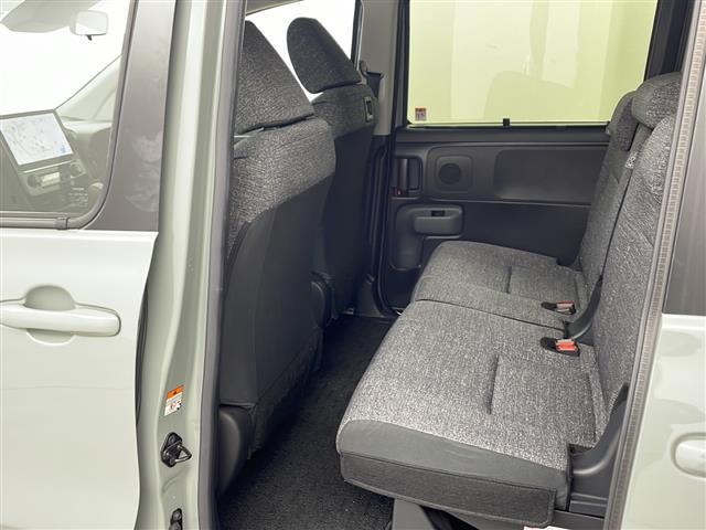 シエンタ Ｚ　・ワンオーナー・純正１０型ナビ・ＴＶ・ＢＴ・ＵＳＢ・Ｍｉｒａｃａｓｔ・バックカメラ・両側パワースライドドア・純正ビルトインＥＴＣ２．０・ステアリングヒーター・パーキングアシストブレーキ（12枚目）